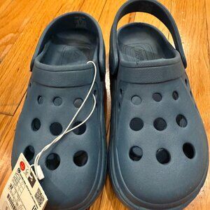 NWT Zara Blue Sandals Big Kid Size 1 / 32